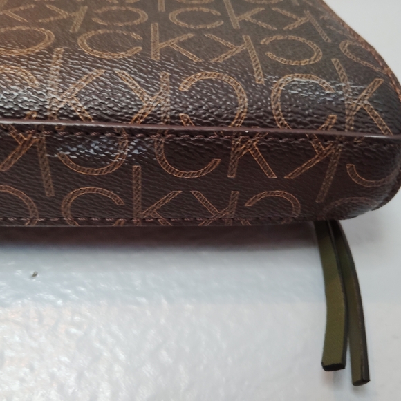 Calvin Klein Purse Brown - Picture 9 of 16